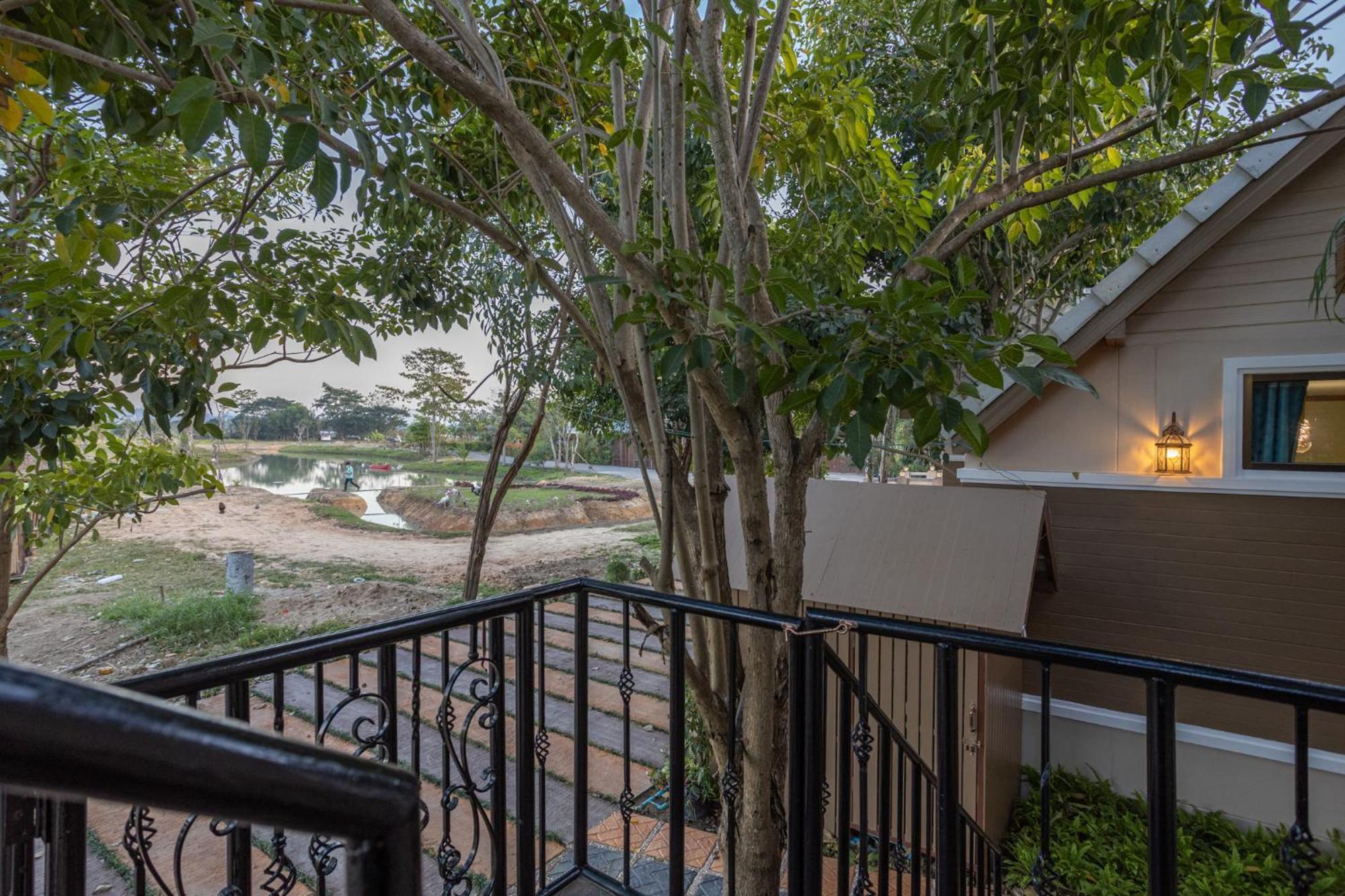 Mana-An Lake Hill Resort มานาอันเลคฮิลล์รีสอร์ต Чиангмай Экстерьер фото